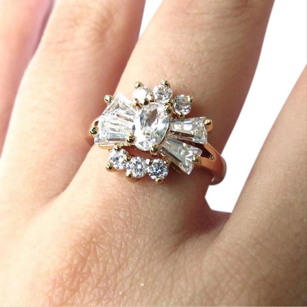 NWOT Large crystal ring